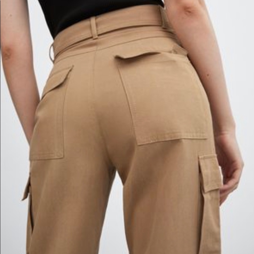Zara Cargo Pants with belt Light Brown Z -S/26